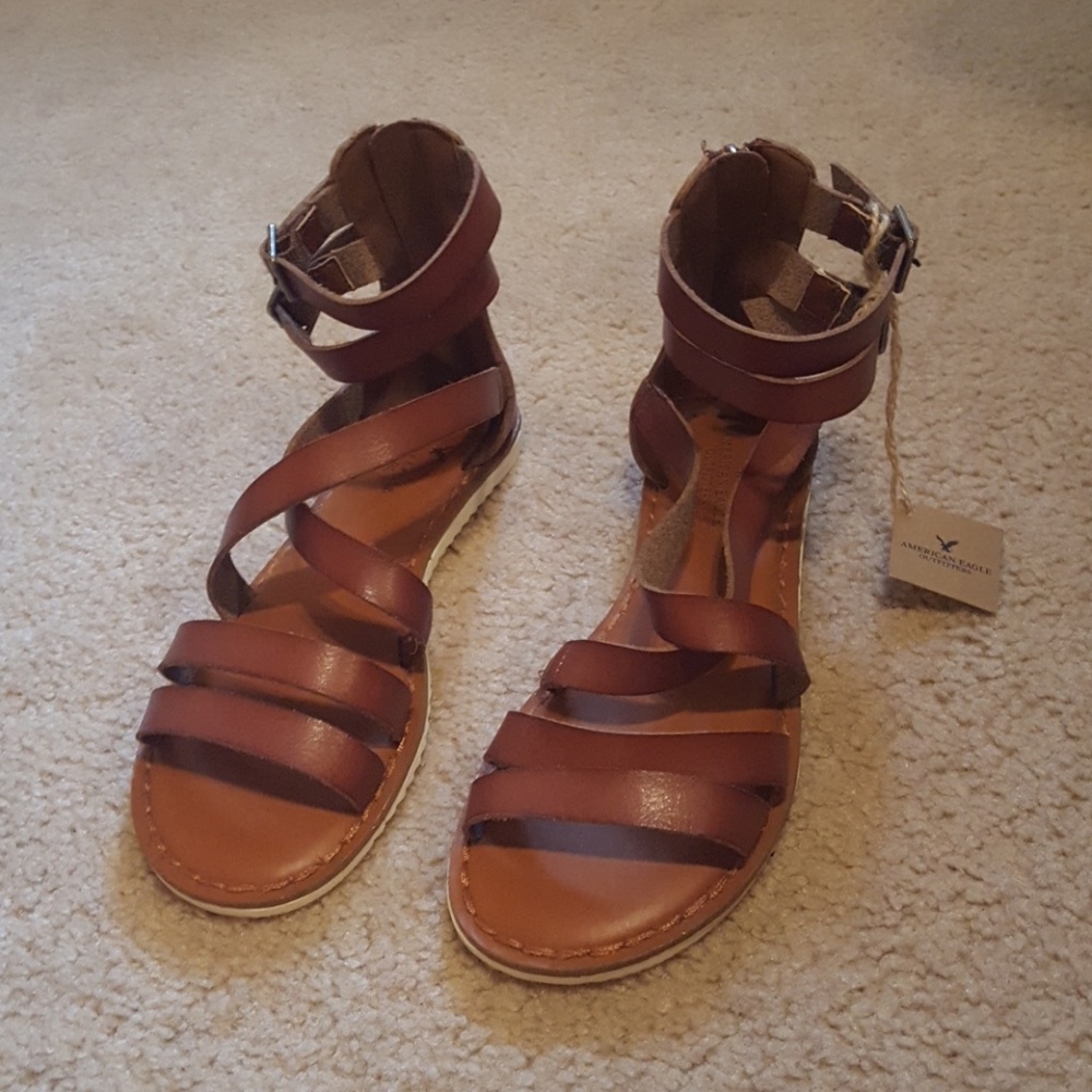 American eagle brown leather sandals.